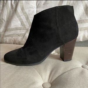 black booties